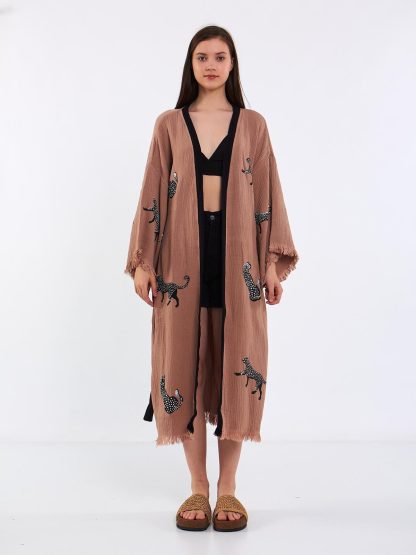 Animal embroidered raw-edge knitted robe - Image 4