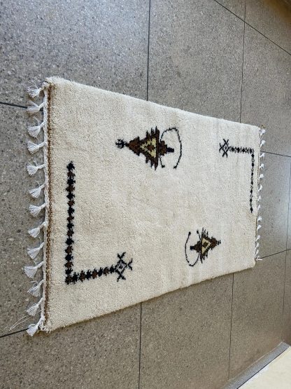 Traditional ethnic handmade carpet - Image 3