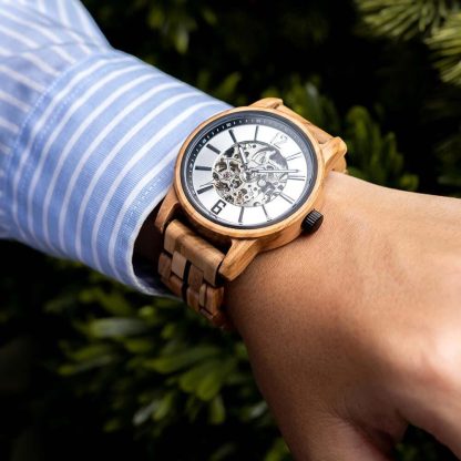 Natural texture wooden mechanical watch - Image 4