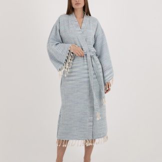 Slouchy woven bathrobe