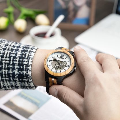 Wooden mechanical watch - Image 4