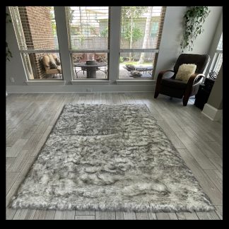 Gray tone faux wool carpet