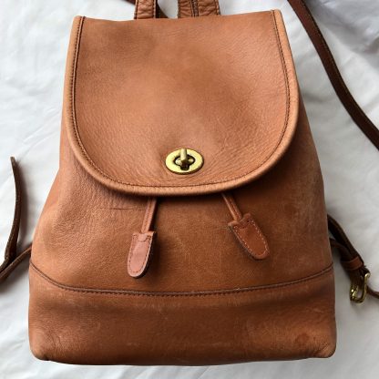 Vintage leather backpack - Image 3