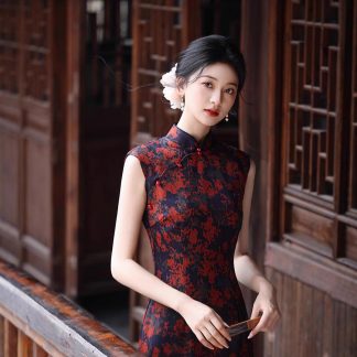 Dark Rose Jacquard Sleeveless Cheongsam