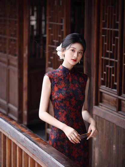 Dark Rose Jacquard Sleeveless Cheongsam