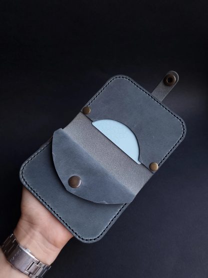 Vintage leather mobile phone bag - Image 2