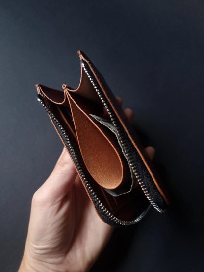 Brown leather wallet - Image 2