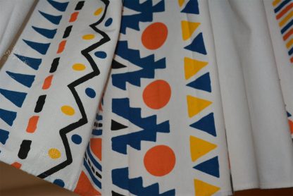 Geometric print half curtain - Image 4