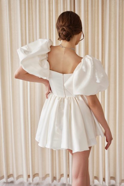 French Retro Puff Sleeve Wedding Dress - Image 5