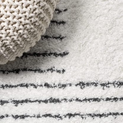 Modern geometric lines carpet - Image 8