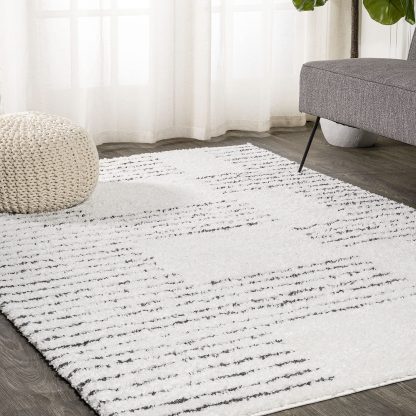 Modern geometric lines carpet - Image 5