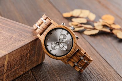 Silver dial watch with Roman numerals - Image 2