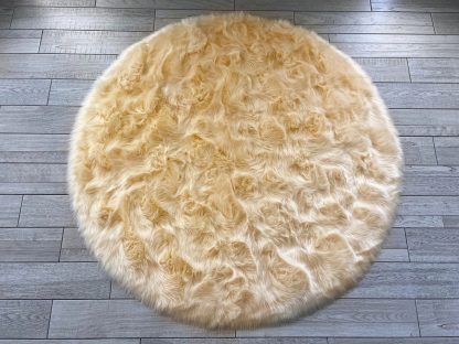 Beige round faux sheepskin rug - Image 2