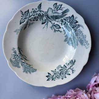 Porcelain plate with flower and bird decoration