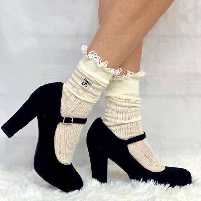 Cream lace pile socks - Image 5