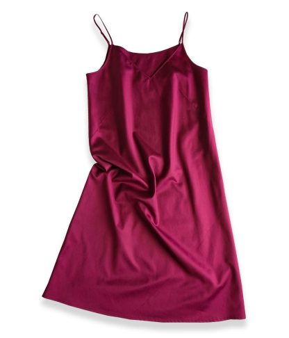V-neck suspender satin nightdress - Image 4