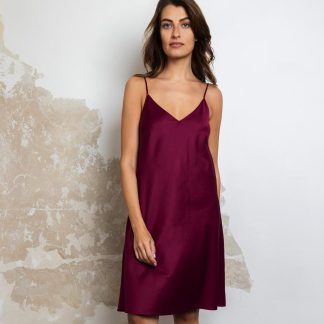 V-neck suspender satin nightdress