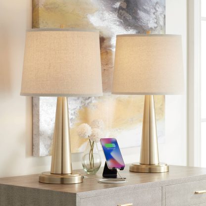 Simple modern metal cone table lamp - Image 3