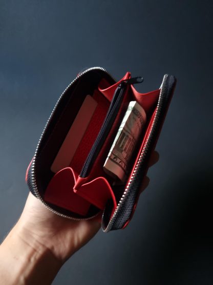 Exquisite red leather coin purse - Image 5