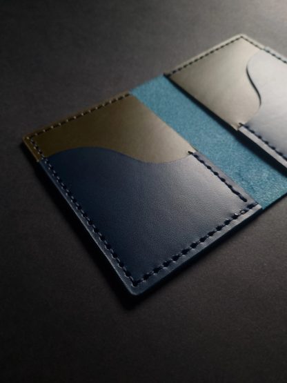 Contrast leather card holder - Image 2