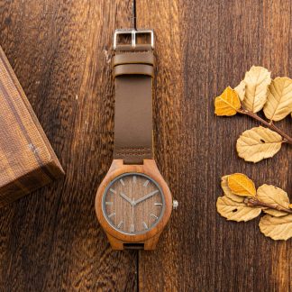 Watch with leather strap and dial in the same color
