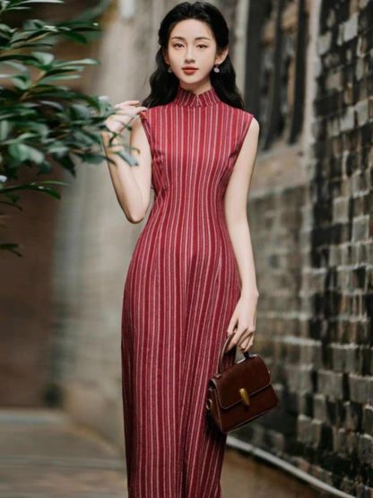 Red Rhythm Elegant Vertical Stripe Sleeveless Cheongsam - Image 3