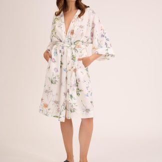 Floral print robe
