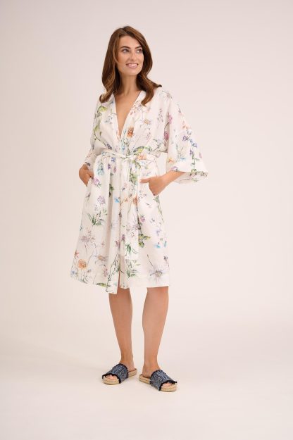 Floral print robe