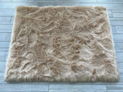 Gentle warm brown imitation sheepskin carpet - Image 5