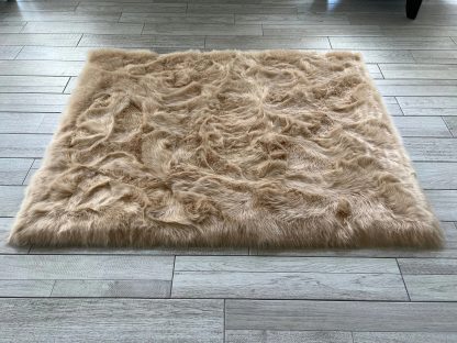 Gentle warm brown imitation sheepskin carpet - Image 4