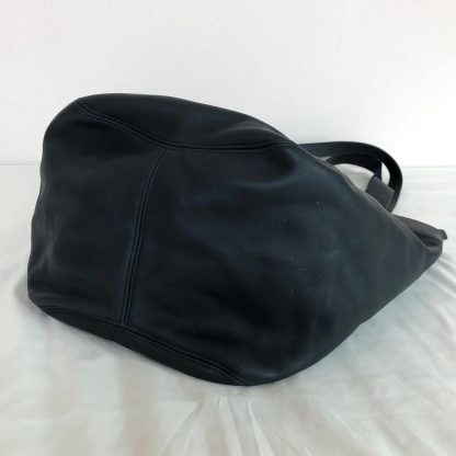 Fashionable and versatile tote bag - Image 3