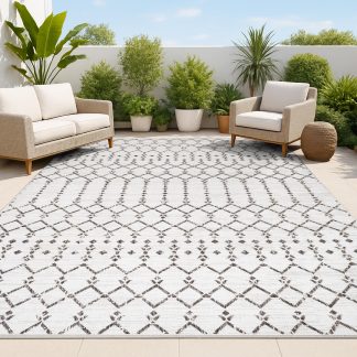 Simple geometric pattern outdoor art carpet