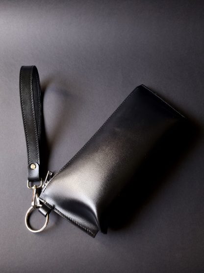 Women's lined leather clutch