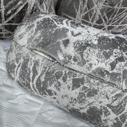 Cylindrical pillow - Image 4