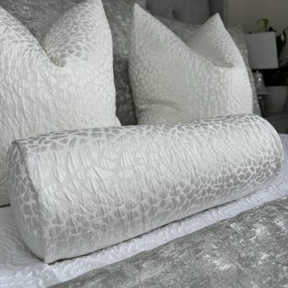 Cylindrical pillow