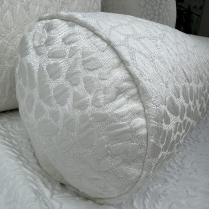 Cylindrical pillow - Image 4