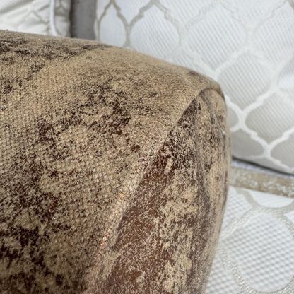Vintage velvet cylindrical pillow - Image 4