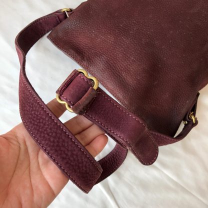 Burgundy suede bucket bag - Image 3
