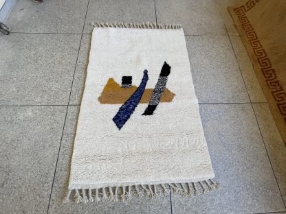 Minimalist art handmade carpet - Image 2