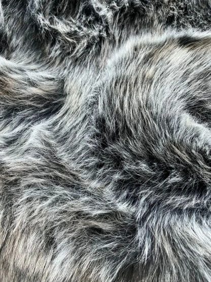 High-end imitation animal skin carpet - Image 6