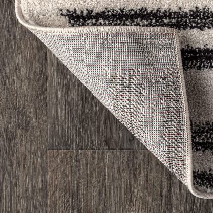 Modern simple striped carpet - Image 2