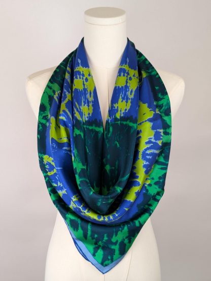 Artistic ink-splashed silk scarf - Image 5