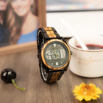 Mechanical watch combining wood and steel - Image 3
