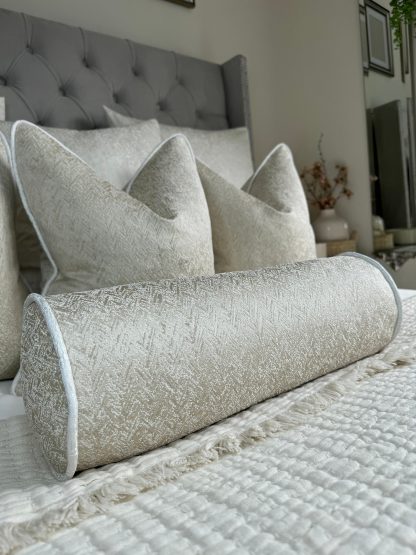 Elegant cylindrical lumbar pillow - Image 2