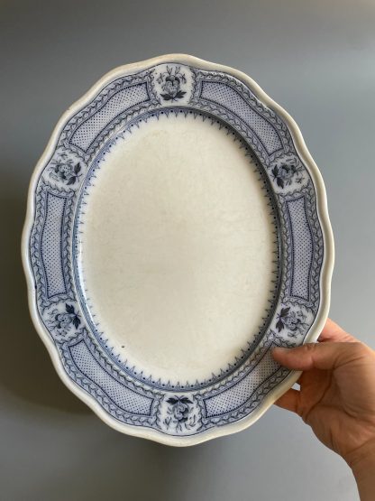 Blue and white oval porcelain plate - Image 3