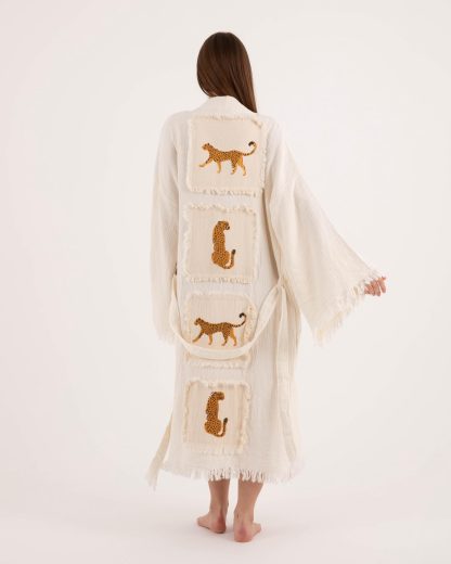 Animal embroidered raw-edge bathrobe - Image 3