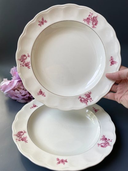Porcelain plate with rose pattern - Image 4
