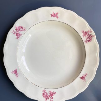 Porcelain plate with rose pattern