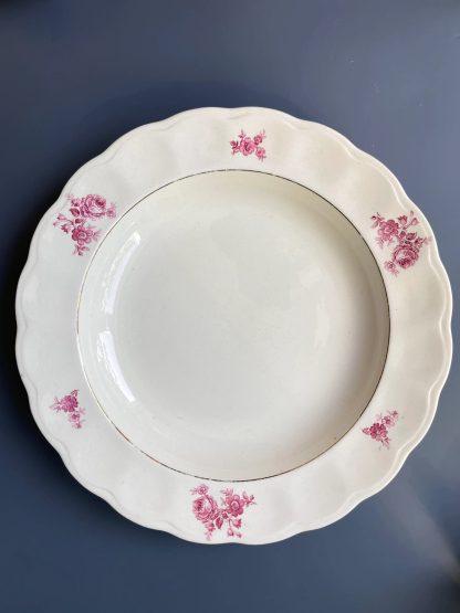 Porcelain plate with rose pattern