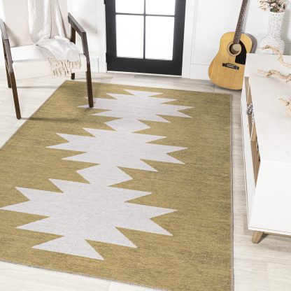 Geometric triangle pattern carpet - Image 2